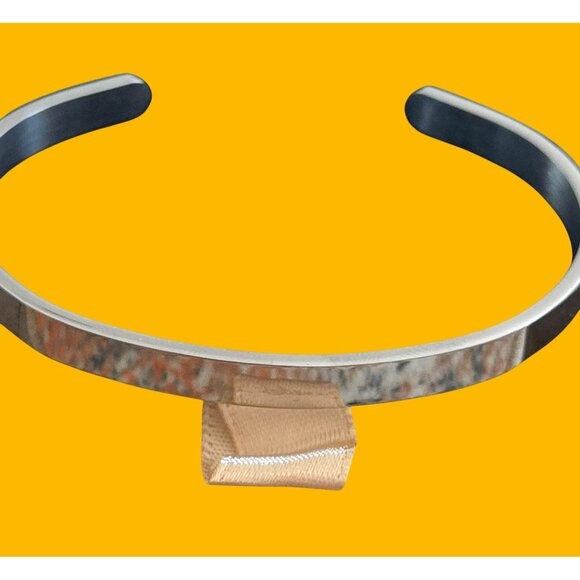 Joycuff Stainless Steel Cuff Bracelet - Friends Are The Family We Choose - Picture 2 of 4